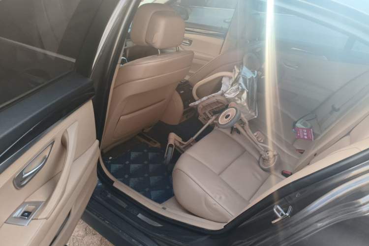Used BMW 5 Series 2013 525Li Leading Model Left Rear Seat