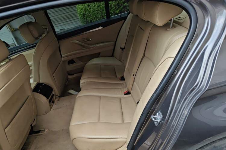 Used BMW 5 Series 2013 525Li Leading Model Left Rear Seat