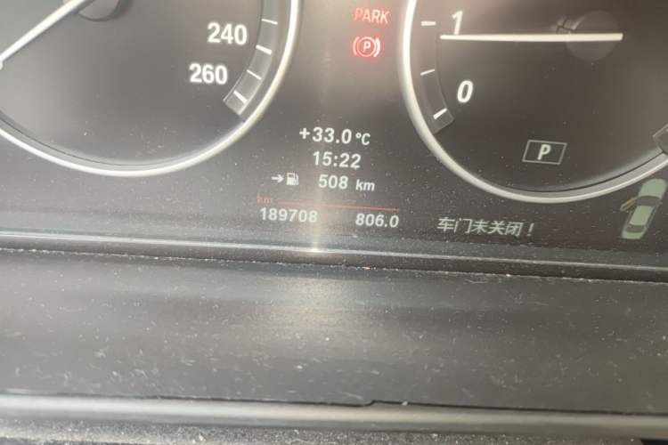 Used BMW 5 Series 2013 520Li Elegant Edition Odometer Close Up