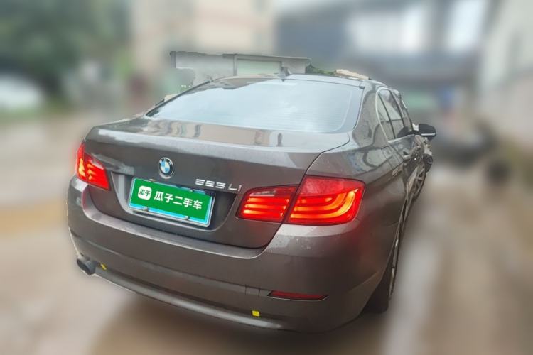 Used BMW 5 Series 2013 520Li Elegant Edition Rear Right 45 Deg