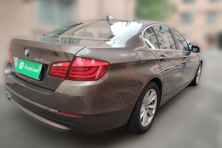 Used BMW 5 Series 2013 525Li Luxury Model Rear Right 45 Deg