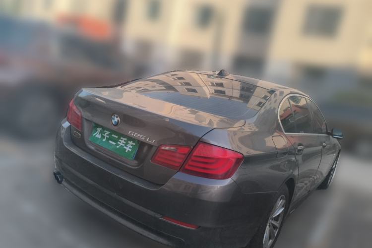 Used BMW 5 Series 2013 525Li Leading Model Rear Right 45 Deg