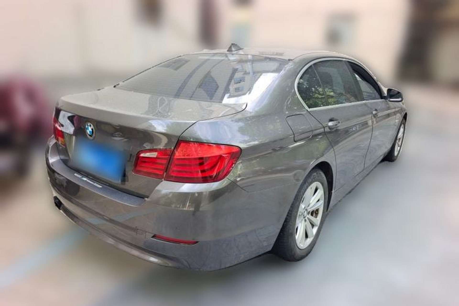 Used BMW 5 Series 2013 525Li Luxury Model Rear Right 45 Deg