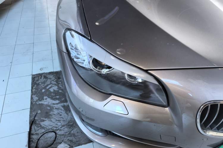 Used BMW 5 Series 2013 530Li Leading Model Right Front Headlight