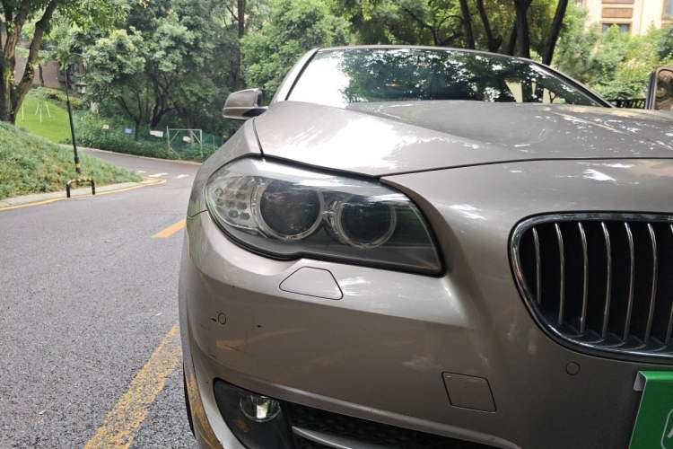 Used BMW 5 Series 2013 525Li Leading Model Right Front Headlight