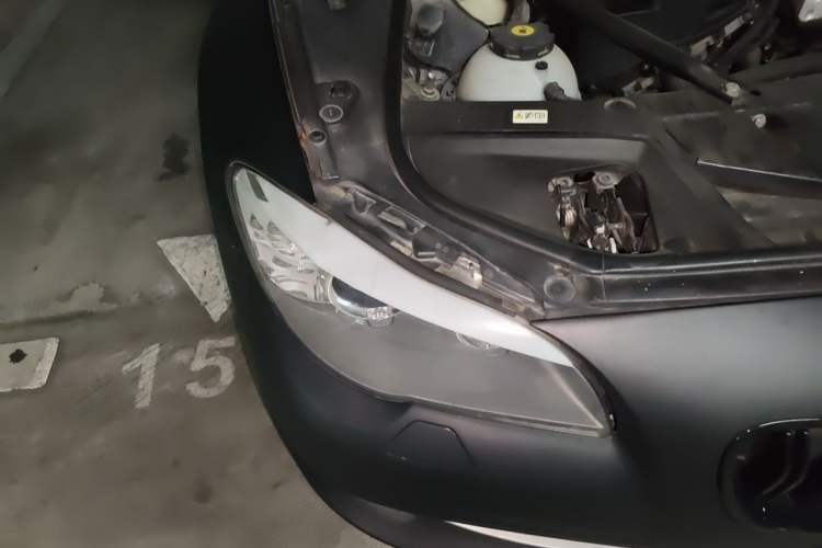 Used BMW 5 Series 2013 525Li Luxury Model Right Front Headlight