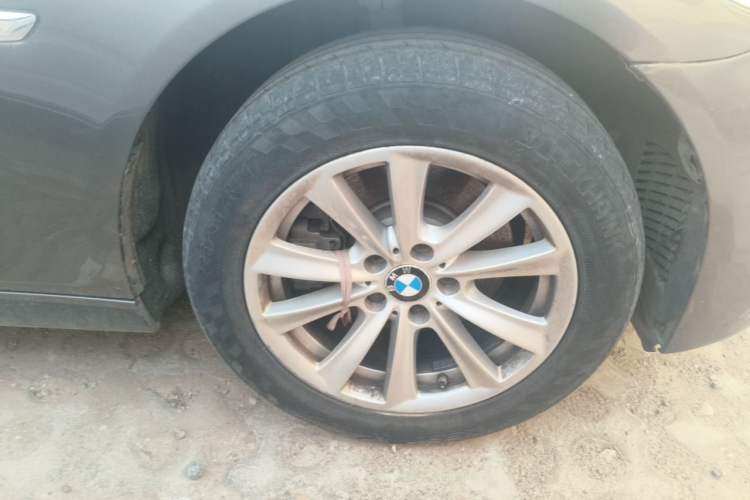 Used BMW 5 Series 2013 525Li Leading Model Right Front Wheel Hub