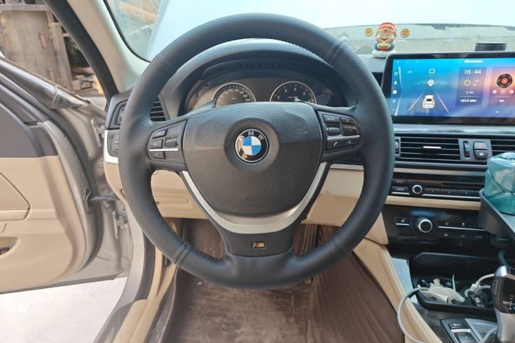 Used BMW 5 Series 2013 525Li Leading Model Steering Wheel