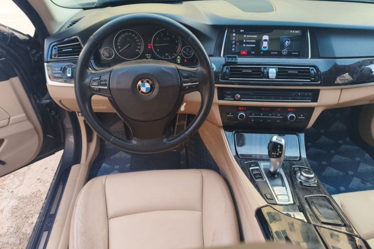 Used BMW 5 Series 2013 525Li Leading Model Steering Wheel