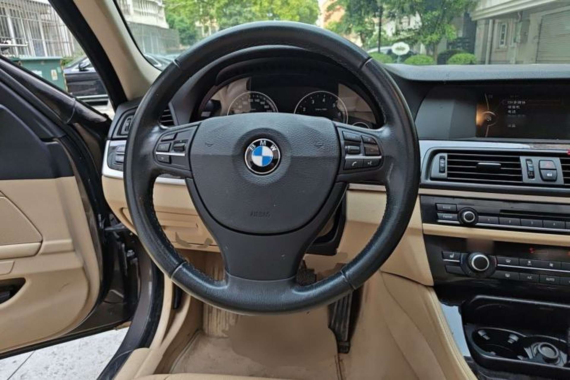 Used BMW 5 Series 2013 525Li Leading Model Steering Wheel