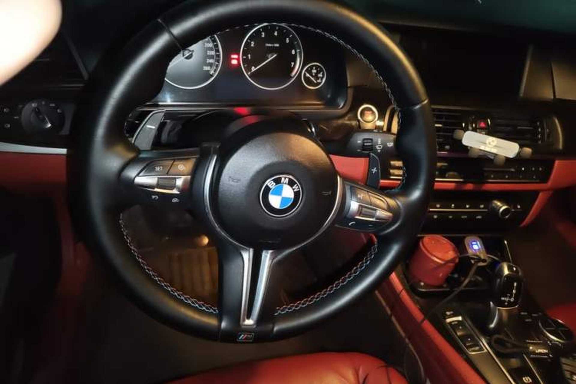 Used BMW 5 Series 2013 525Li Luxury Model Steering Wheel