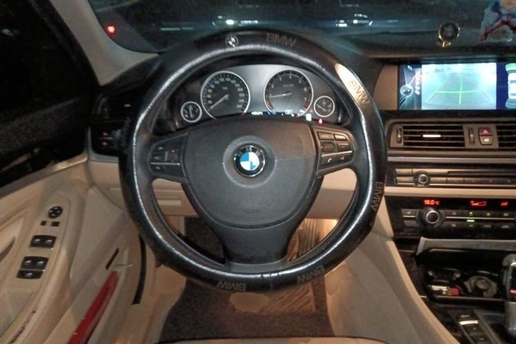 Used BMW 5 Series 2013 525Li Luxury Model Steering Wheel