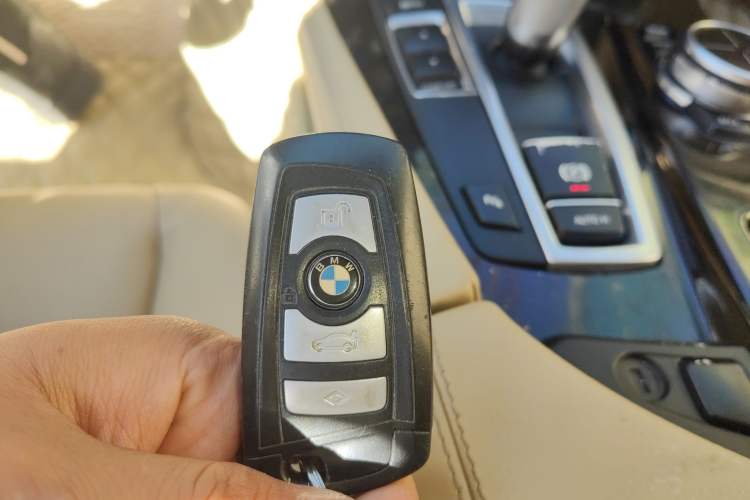 Used BMW 5 Series 2013 525Li Luxury Model Vehicle Key
