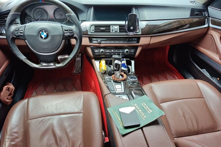 Used BMW 5 Series 2013 530Li Leading Model Center Console