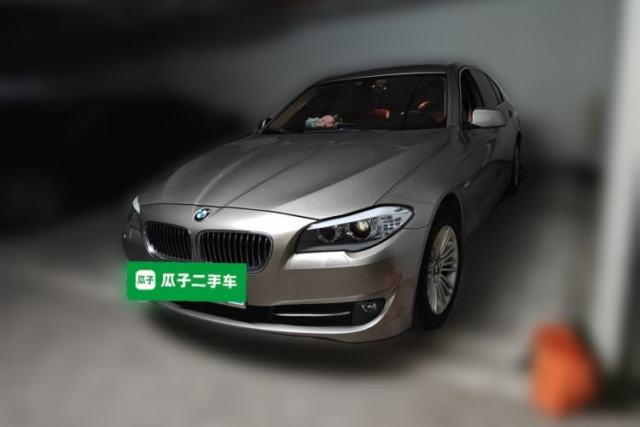 Ojetý BMW 5 Series 2013 525Li Luxury Model