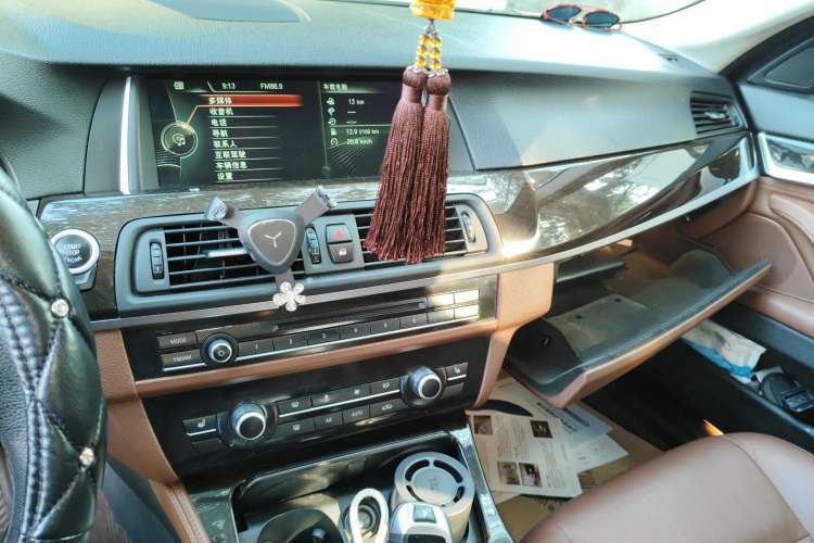 Used BMW 5 Series 2013 530Li Leading Model Audio And AC Panel