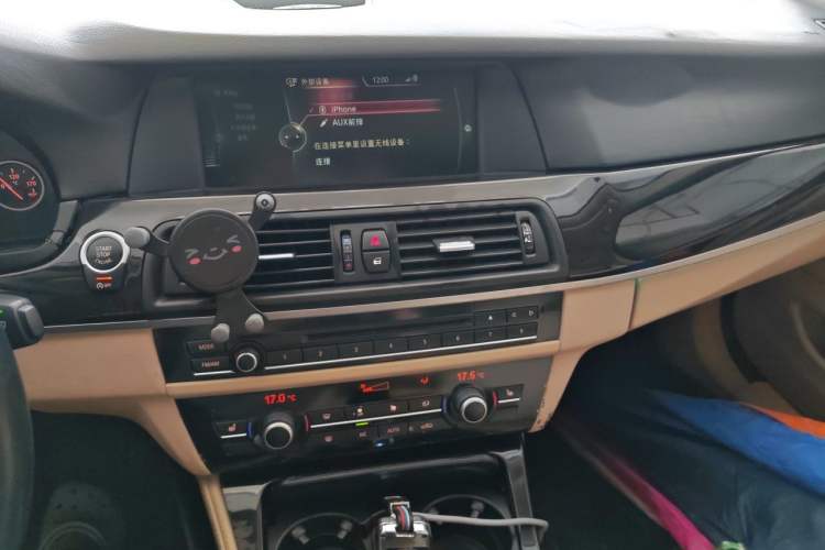 Used BMW 5 Series 2013 525Li Luxury Model Audio And AC Panel