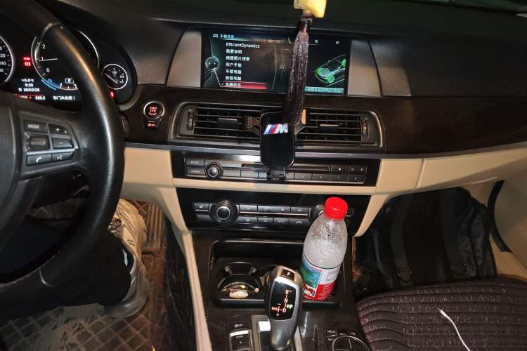 Used BMW 5 Series 2013 525Li Luxury Model Audio And AC Panel