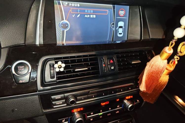 Used BMW 5 Series 2013 525Li Leading Model Audio And AC Panel