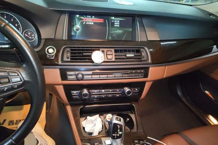Used BMW 5 Series 2013 530Li Leading Model Audio And AC Panel