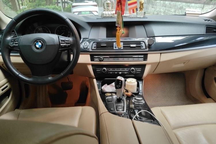 Used BMW 5 Series 2013 520Li Elegant Edition Center Console