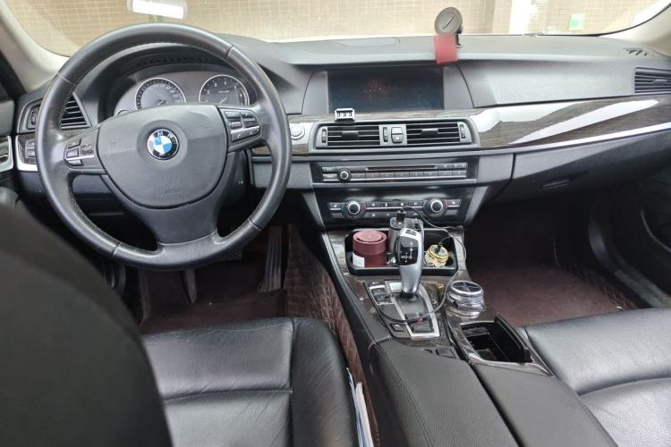 Used BMW 5 Series 2013 530Li Leading Model Center Console