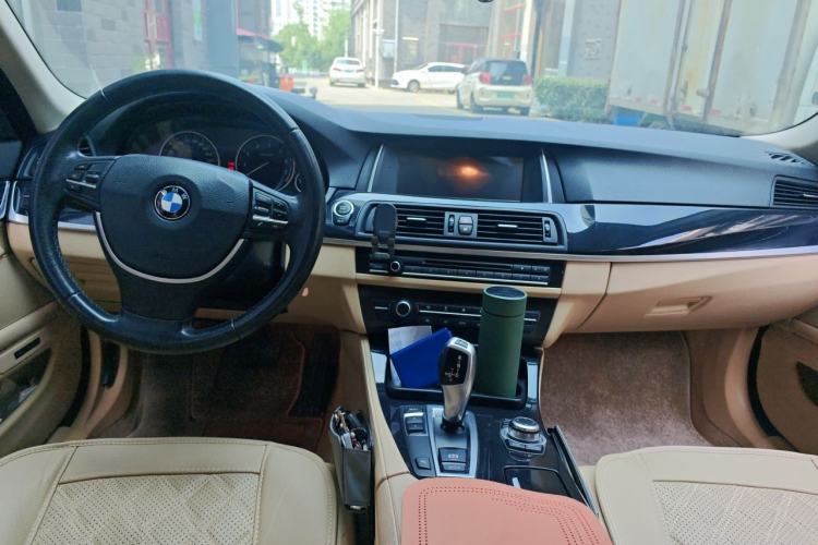 Used BMW 5 Series 2013 520Li Elegant Edition Center Console