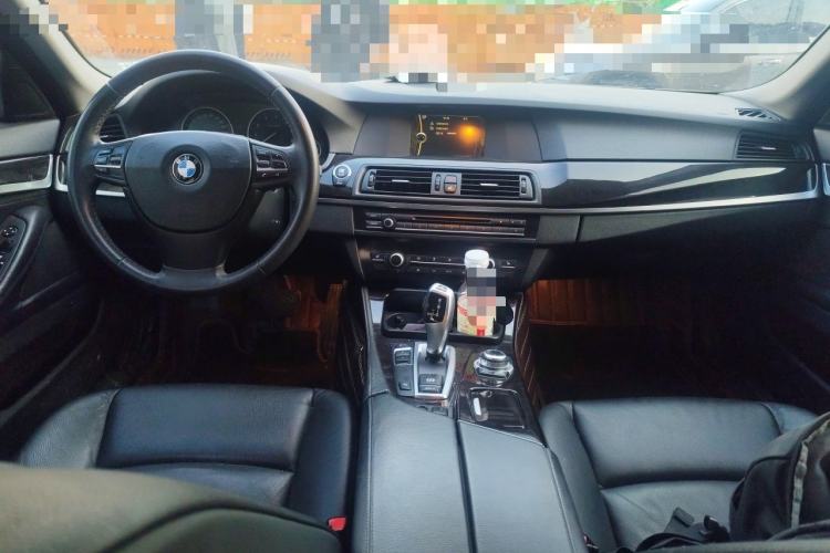 Used BMW 5 Series 2013 525Li Leading Model Center Console