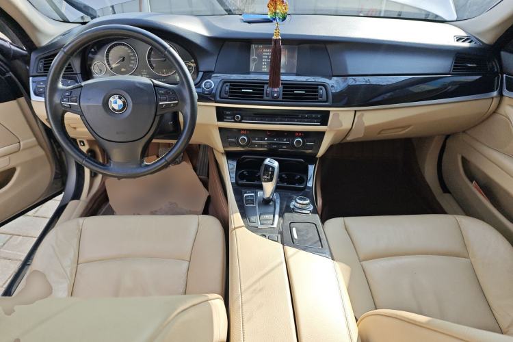 Used BMW 5 Series 2013 520Li Elegant Edition Center Console