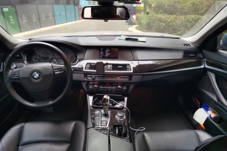 Used BMW 5 Series 2013 525Li Leading Model Center Console