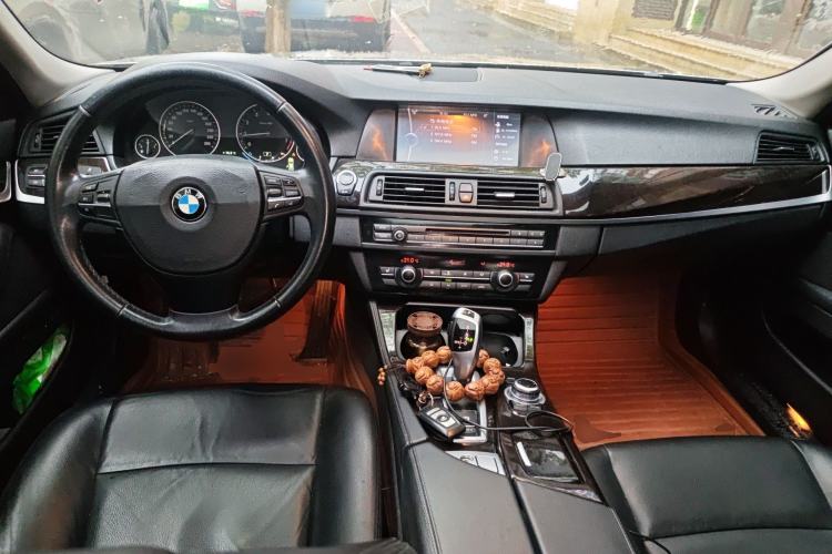 Used BMW 5 Series 2013 525Li Leading Model Center Console