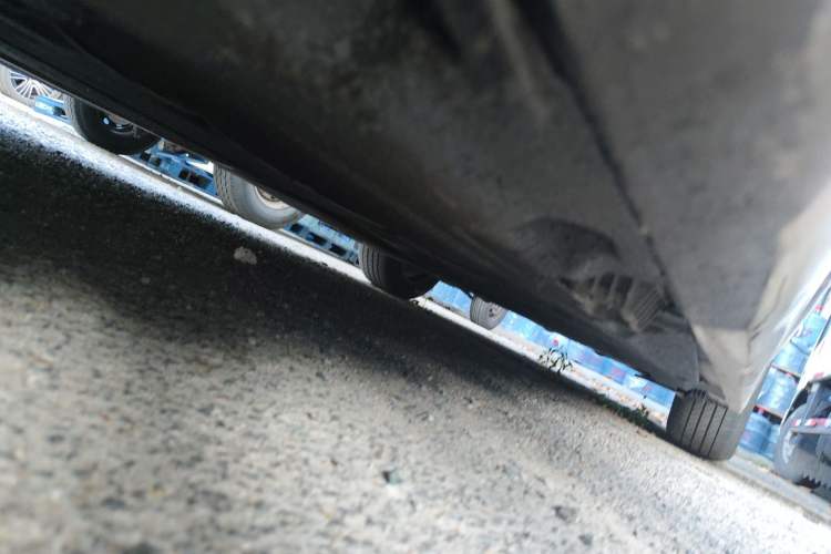 Used BMW 5 Series 2013 520i Elegant Edition Chassis Front Left