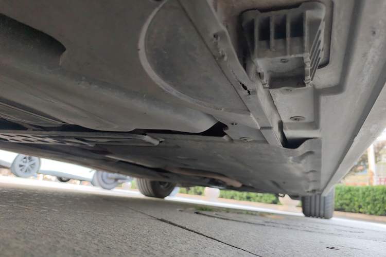 Used BMW 5 Series 2013 525Li Luxury Model Chassis Rear Right
