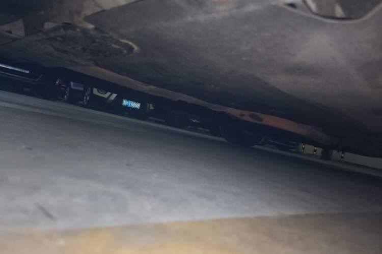 Used BMW 5 Series 2013 525Li Luxury Model Chassis Rear Right