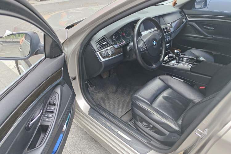 Used BMW 5 Series 2013 530Li Leading Model Driver Seat