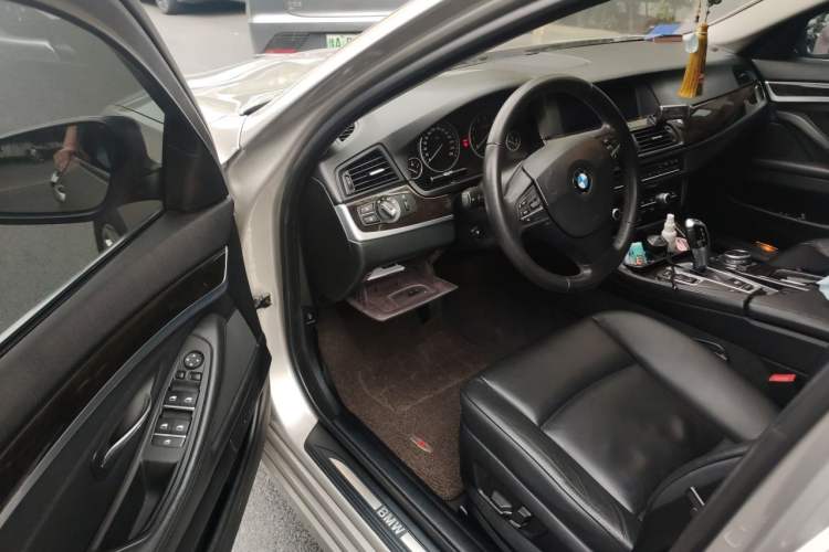 Used BMW 5 Series 2013 525Li Luxury Model Driver Seat