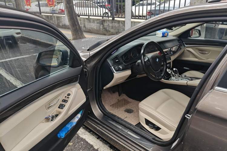 Used BMW 5 Series 2013 530Li Leading Model Driver Seat