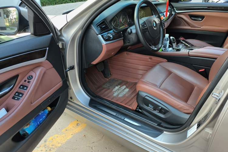 Used BMW 5 Series 2013 530Li Leading Model Driver Seat