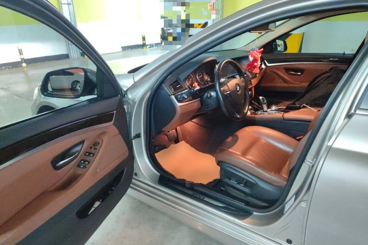 Used BMW 5 Series 2013 530Li Leading Model Driver Seat