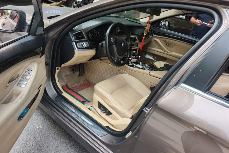 Used BMW 5 Series 2013 525Li Luxury Model Driver Seat