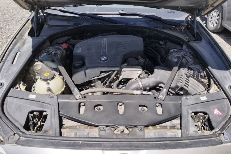 Used BMW 5 Series 2013 525Li Luxury Model Engine Bay