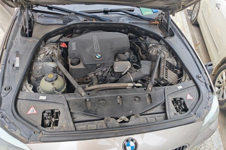 Used BMW 5 Series 2013 520Li Elegant Edition Engine Bay