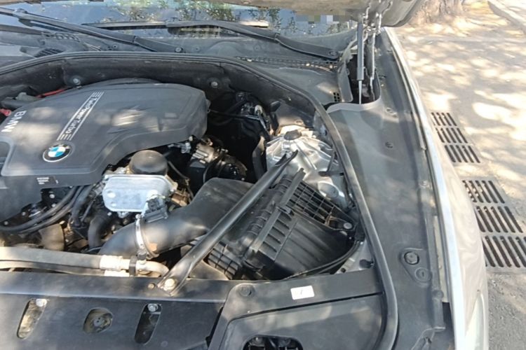 Used BMW 5 Series 2013 525Li Luxury Model Engine Bay Left