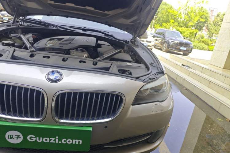 Used BMW 5 Series 2013 530Li Leading Model Engine Bay Left
