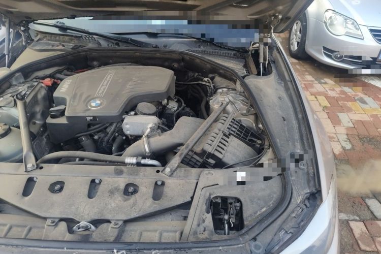 Used BMW 5 Series 2013 525Li Leading Model Engine Bay Left