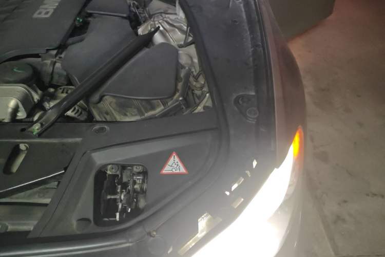 Used BMW 5 Series 2013 530Li Leading Model Engine Bay Left