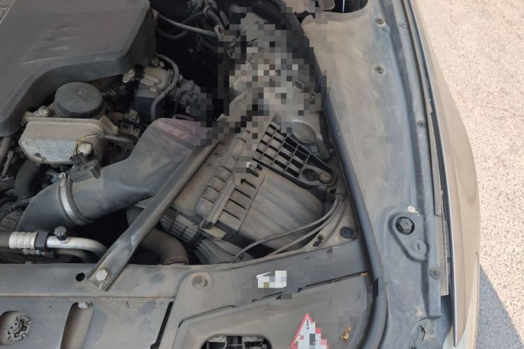 Used BMW 5 Series 2013 520Li Elegant Edition Engine Bay Left