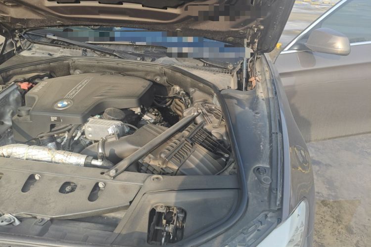 Used BMW 5 Series 2013 525Li Leading Model Engine Bay Left