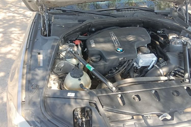 Used BMW 5 Series 2013 525Li Luxury Model Engine Bay Right