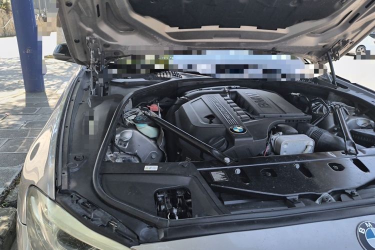 Used BMW 5 Series 2013 535Li Leading Model Engine Bay Right